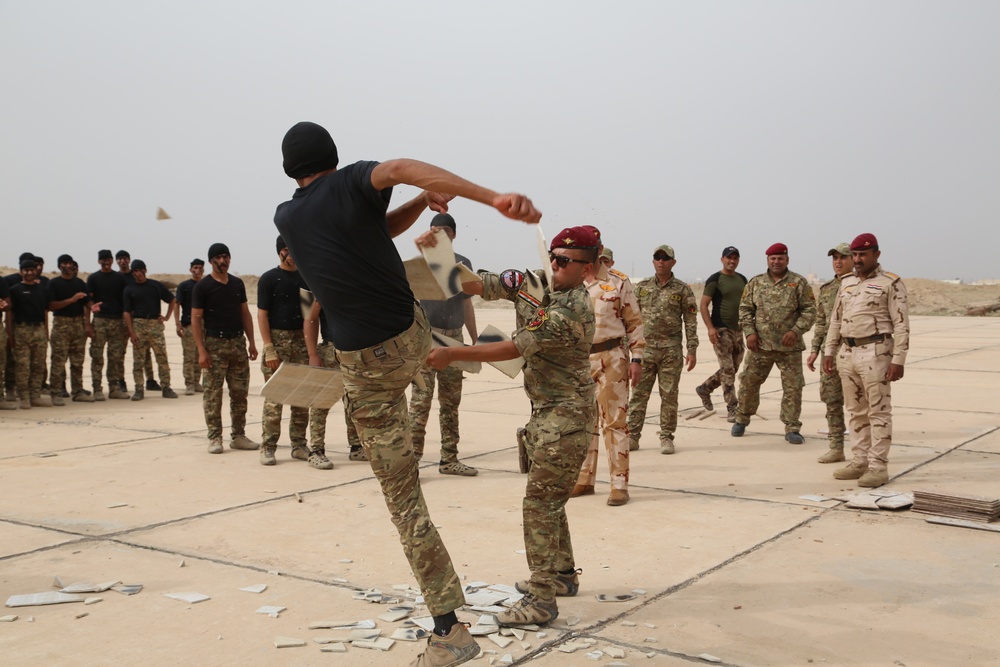 Iraqi Basic Marksmanship Graduation