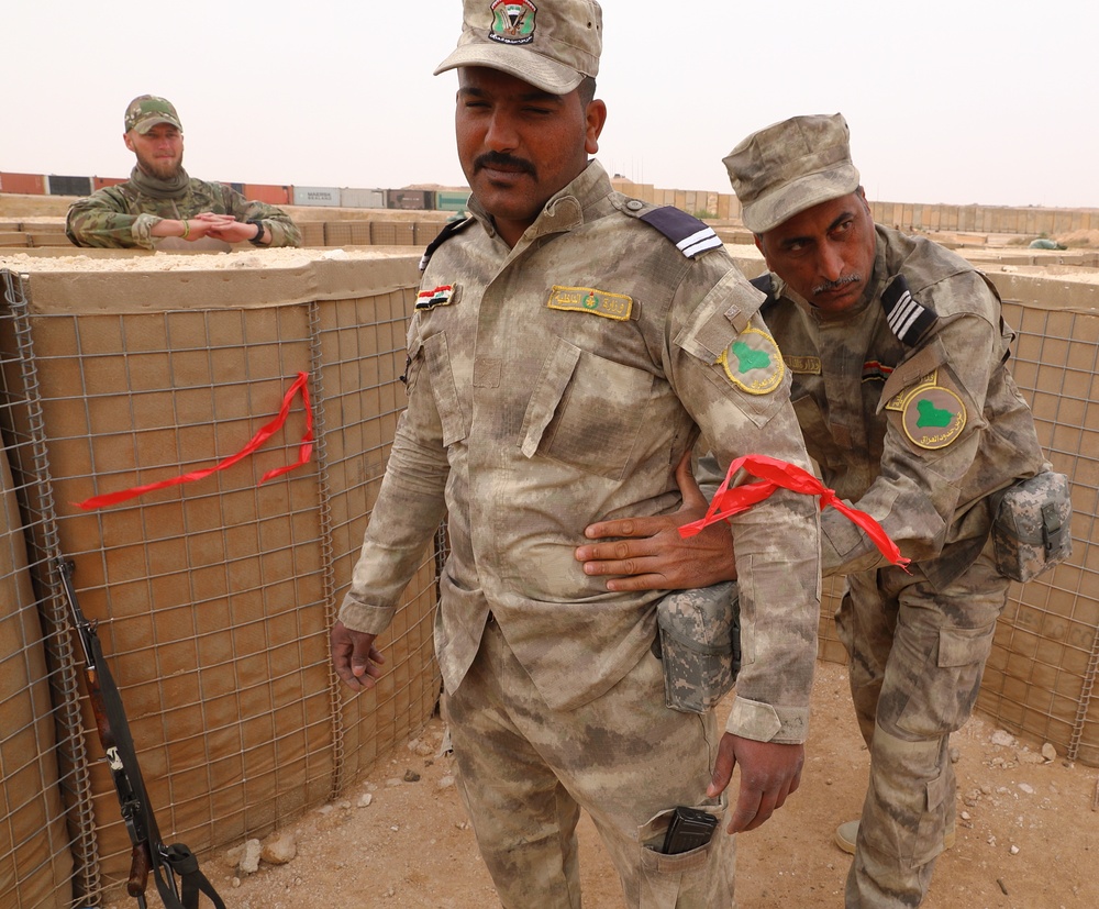 Iraqi, Danish conduct marksmanship training