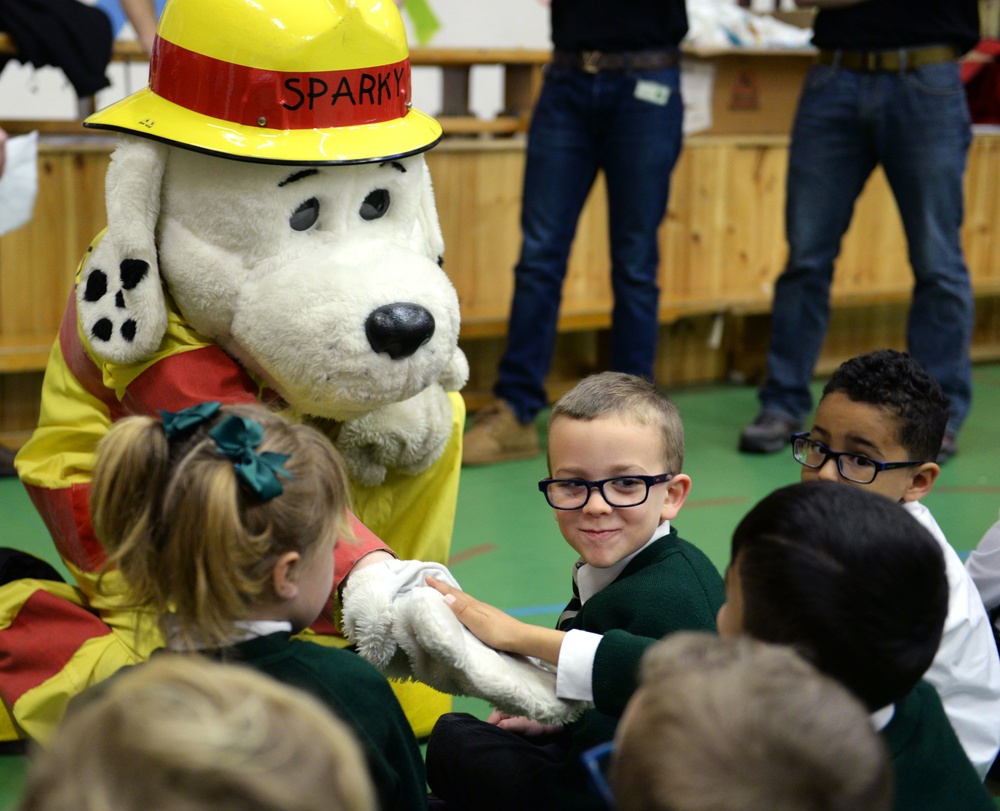 RAF Mildenhall firefighters teach fire safety to local students