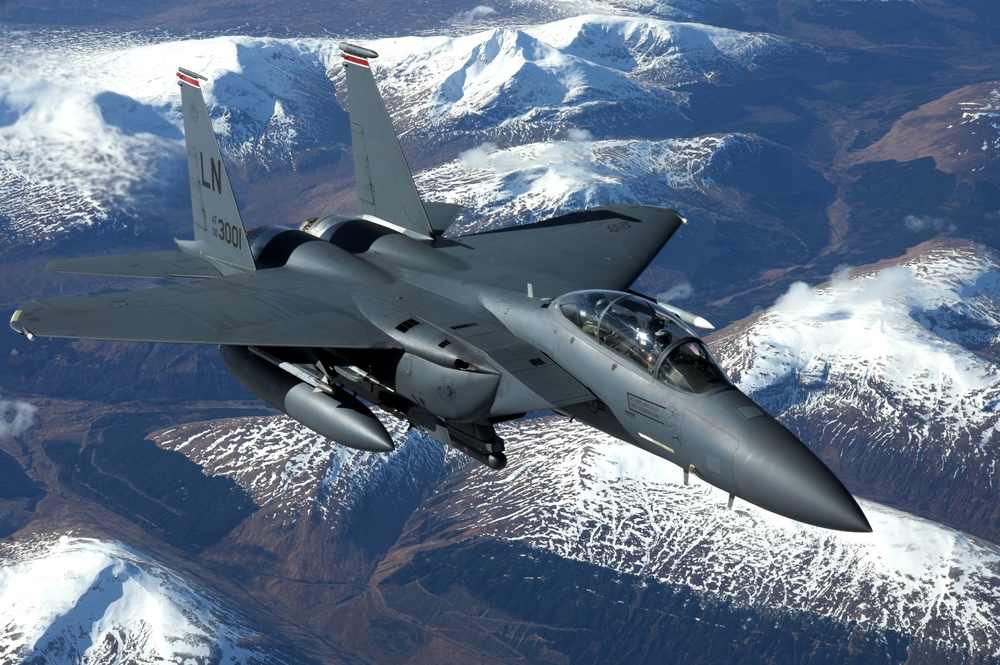 RAF Mildenhall supports RAF Lakenheath