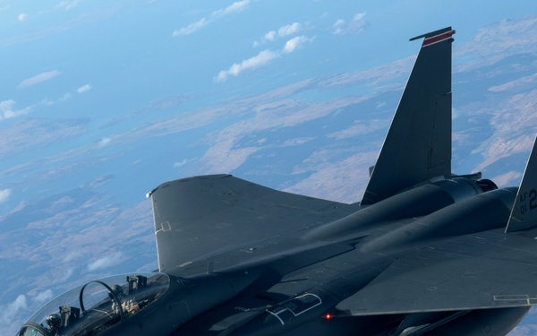 RAF Mildenhall supports RAF Lakenheath