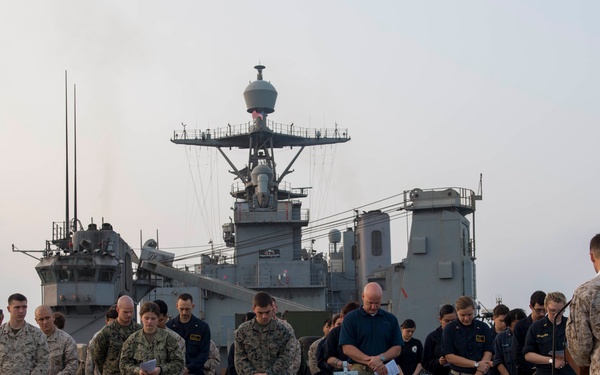 USS Oak Hill (LSD 51) celebrates Easter Sunday