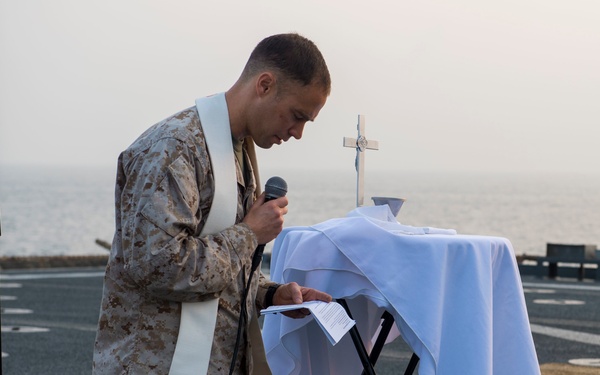 USS Oak Hill (LSD 51) celebrates Easter Sunday
