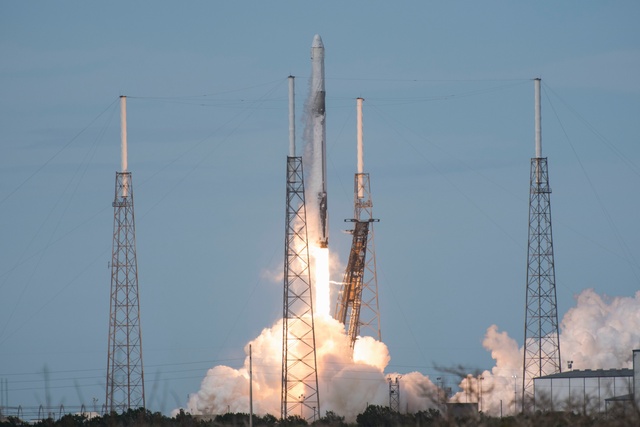 CRS-14 successfully launches from CCAFS