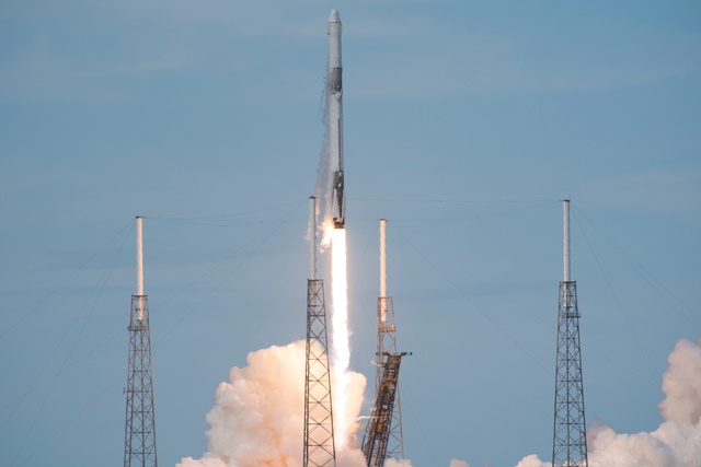 CRS-14 successfully launches from CCAFS