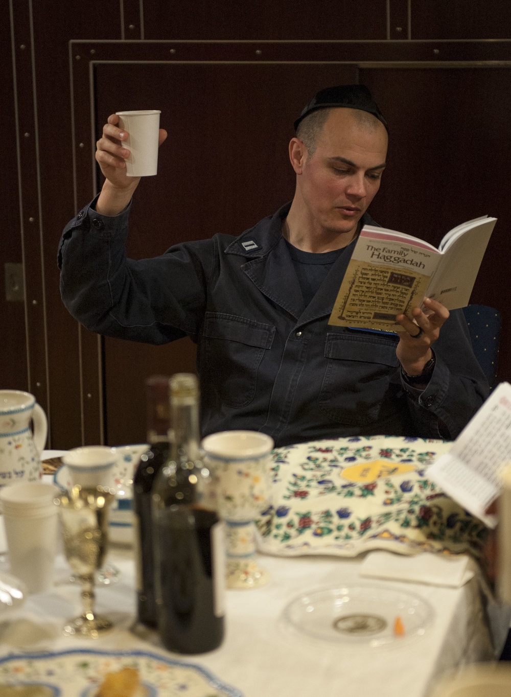 GHWB Sailors Observe Jewish Passover