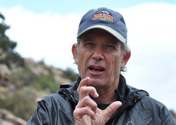 Geologists learn studying past holds keys to future during visit to Red Rock Canyon