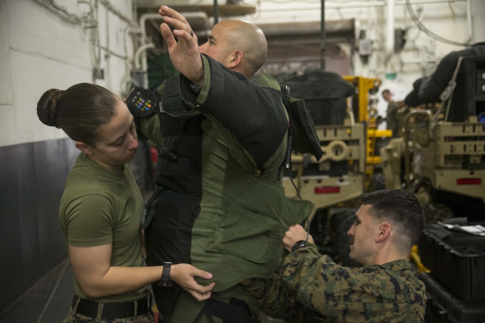 31st MEU EOD technicians practice IED sweep