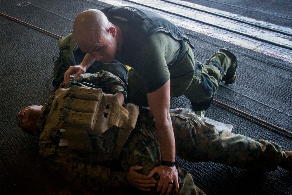 31st MEU EOD technicians practice IED sweep