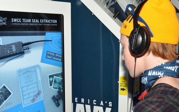 Navy’s Virtual Reality Experience visits Namesake’s Hometown