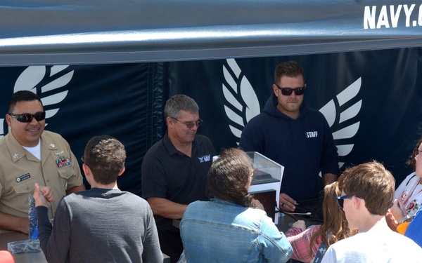 Navy’s Virtual Reality Experience visits Namesake’s Hometown
