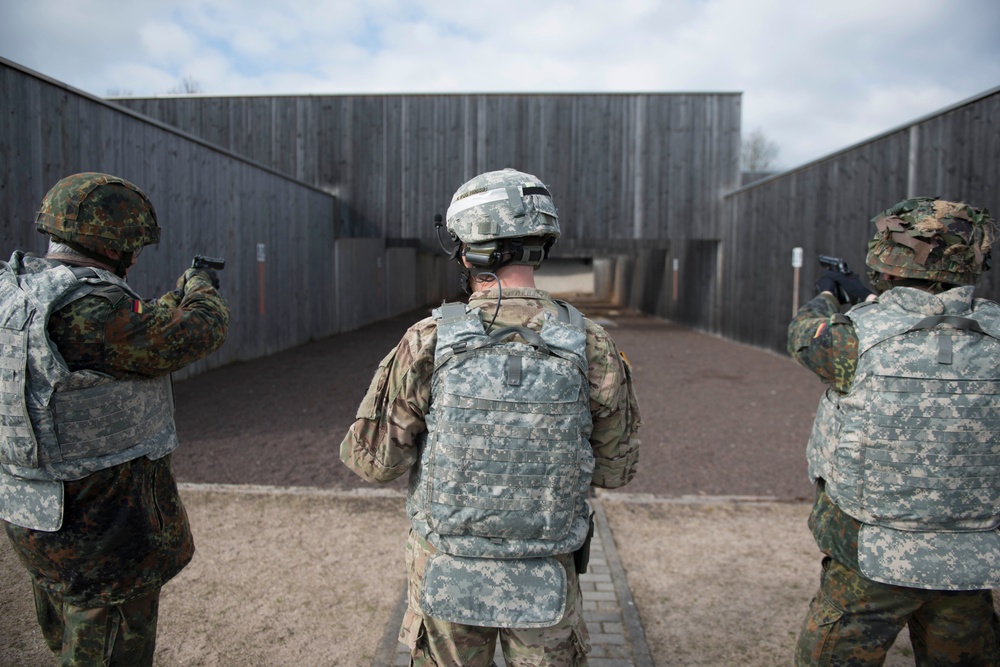 German &amp; American Soldiers