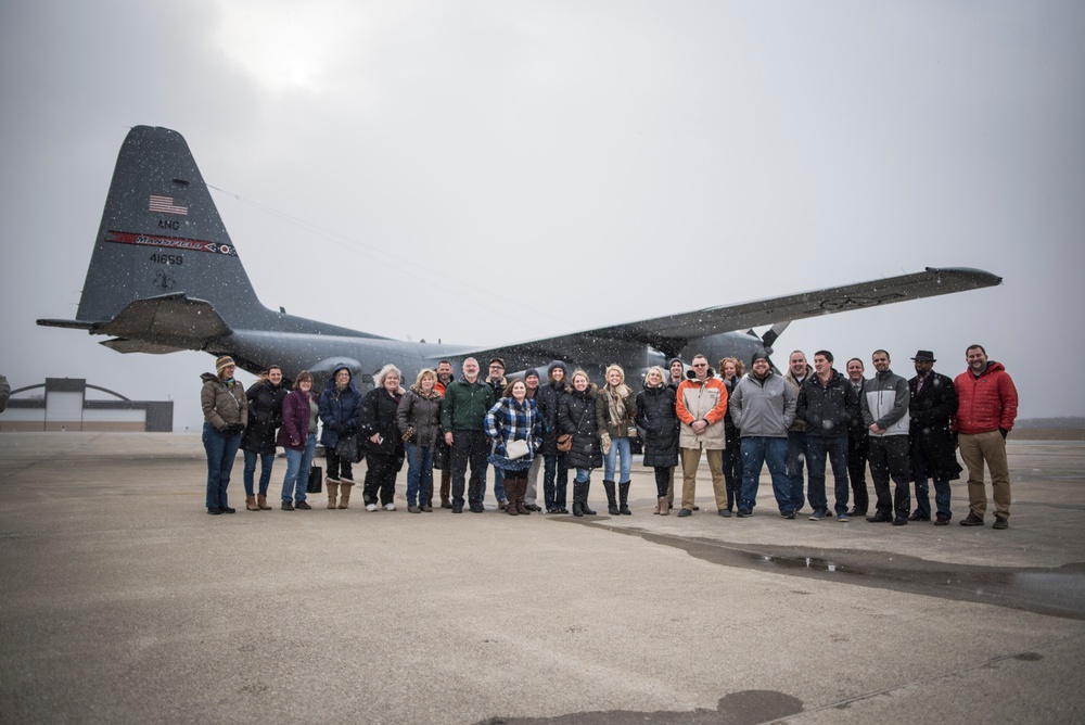 &quot;Leadership Unlimited&quot; group tours 179th, takes C-130H Hercules flight