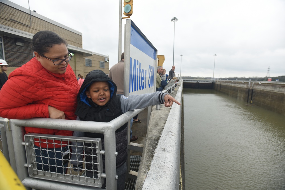 Employees engineer ‘fun’ learning activities for ‘Bring Your Kids to Work Day’