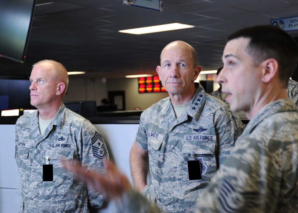 COMACC visits Pacific Air Forces