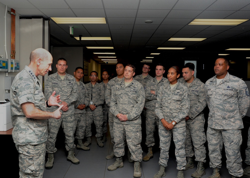 COMACC visits Pacific Air Forces