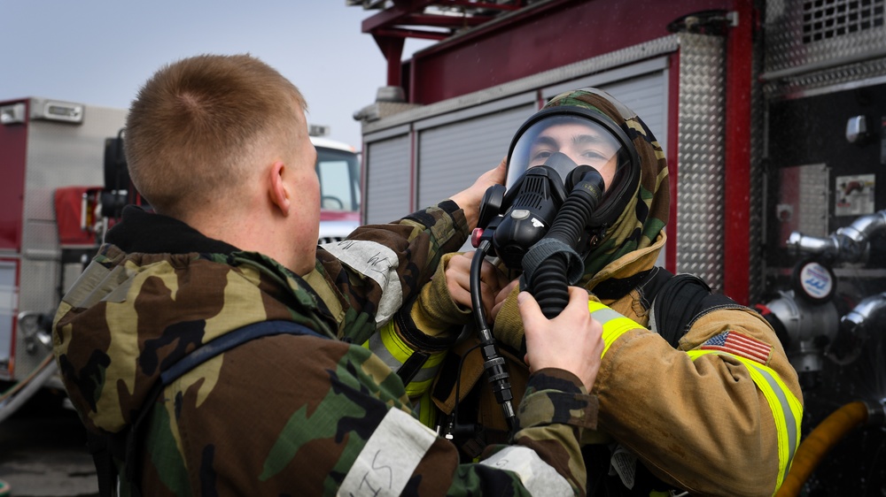 U.S., Korean firefighters conduct joint fire training