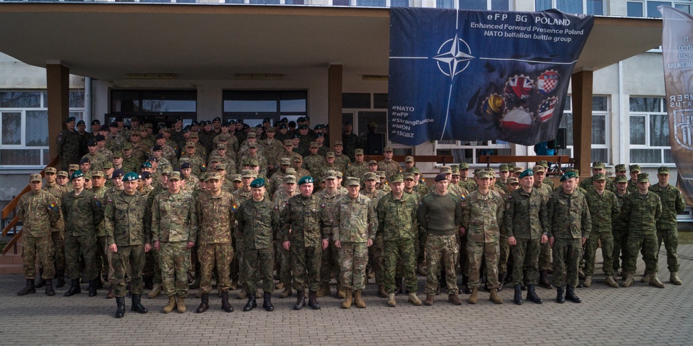 SACEUR Commander visits Battle Group Poland