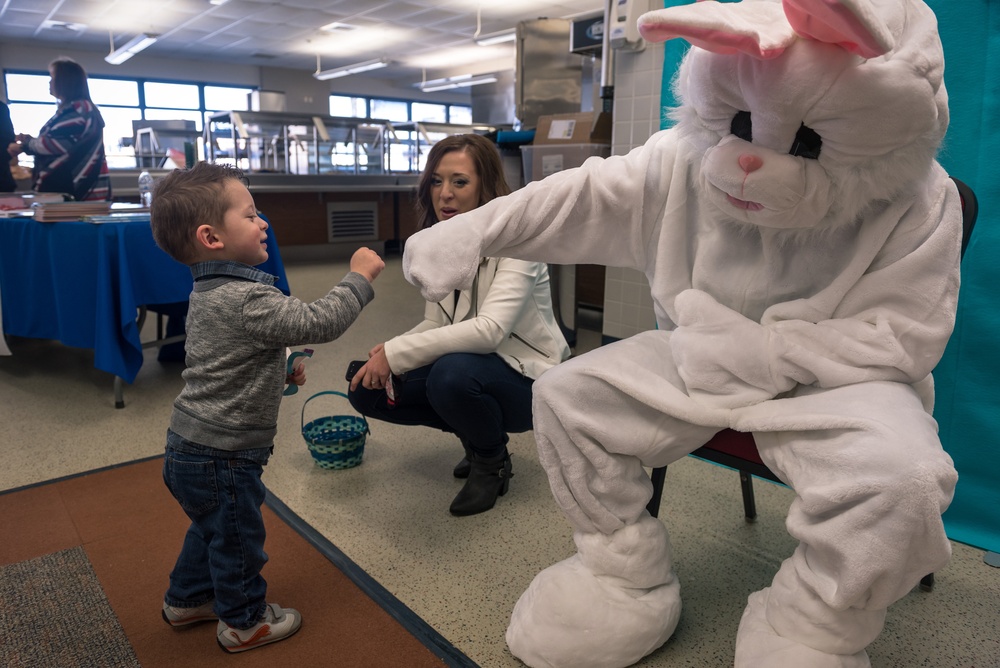 Airmen and Family Readiness Center hosts Spring family event