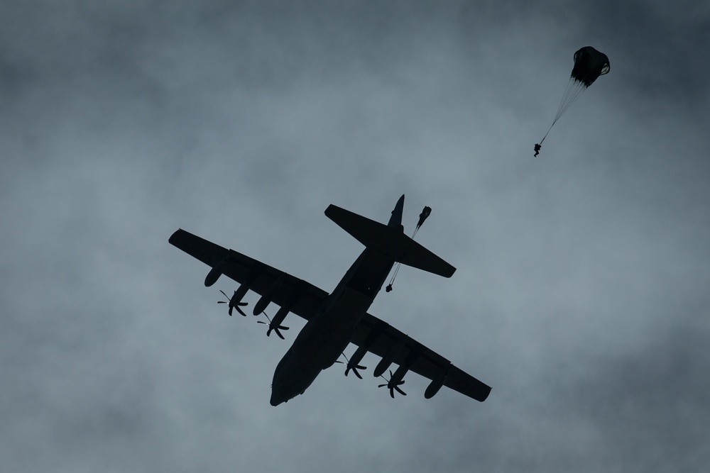 1st Reconnaissance Parachute Sustainment Operations