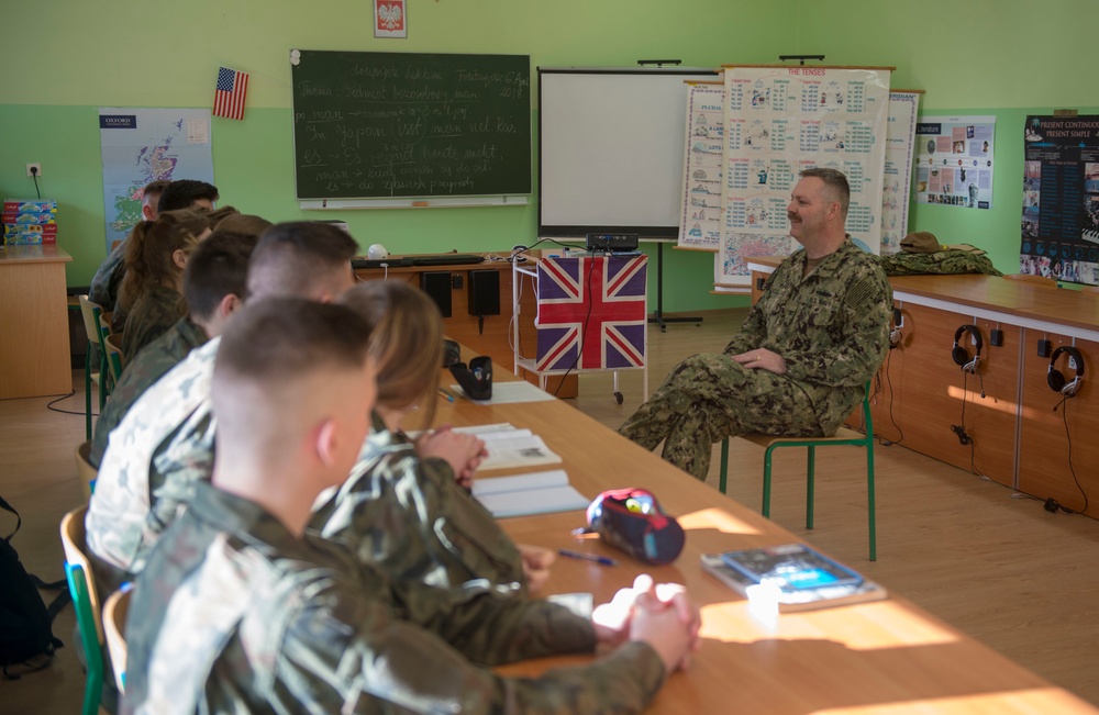 Naval Support Facility Redzikowo Hosts Polish Army