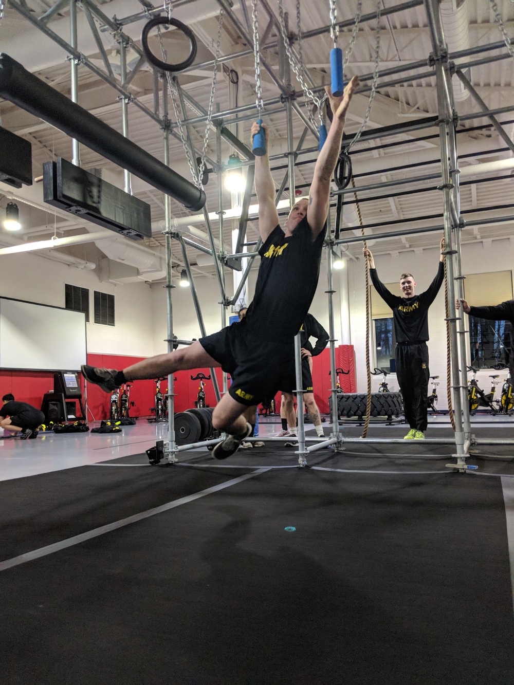 Fort Drum Soldiers get a grip on new function fitness rig