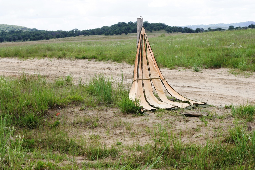 934th Airlift Wing holds airdrop at Fort McCoy in 2015