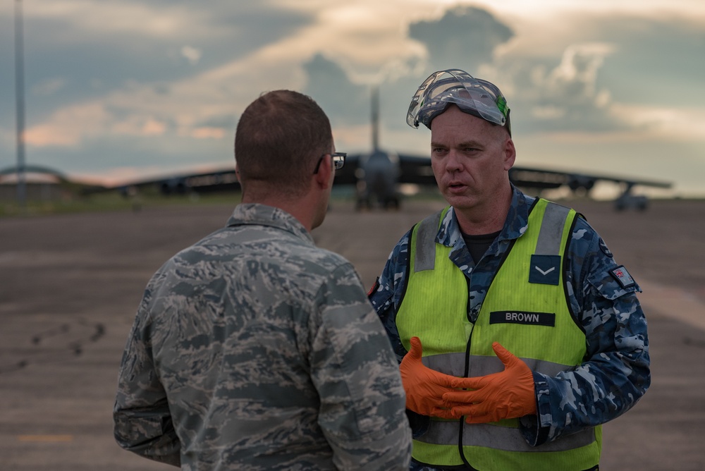 U.S., Australian teams conduct bomber ops, air support training during Enhanced Air Cooperation exercise at RAAF Darwin