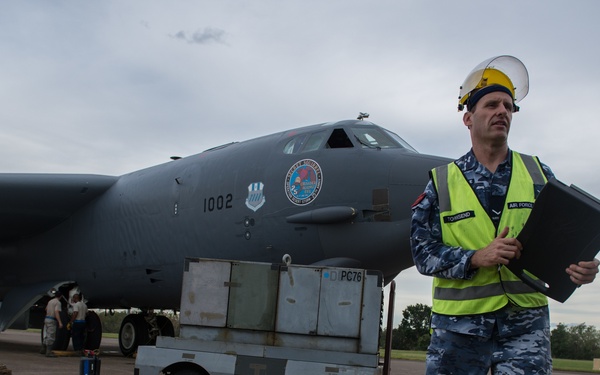 U.S., Australian teams conduct bomber ops, air support training during Enhanced Air Cooperation exercise at RAAF Darwin