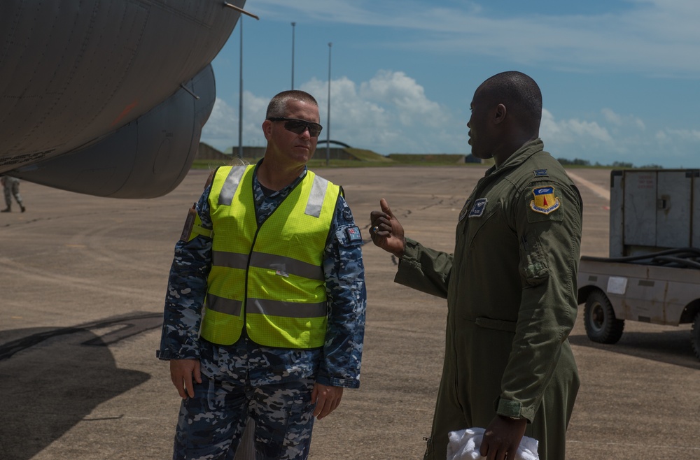 U.S., RAAF teams conduct bomber ops during Exercise Enhanced Air Cooperation at Darwin