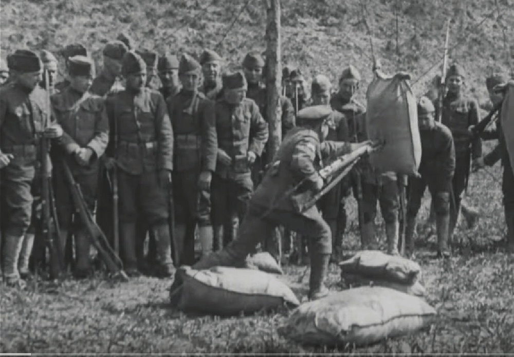 77th Division Trains with British  in World War 1
