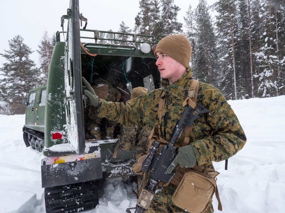 Marines conduct Immediate Action Drills during Winter Sun 18