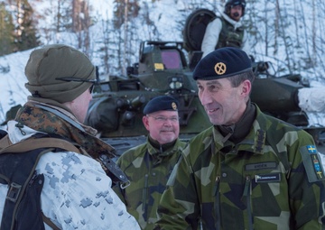 Swedish Supreme Commander meets Marine Rotational Force- Europe Leaders