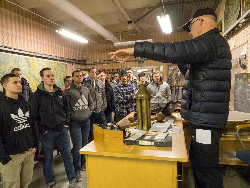 U.S. Marines visit Swedish Fortress