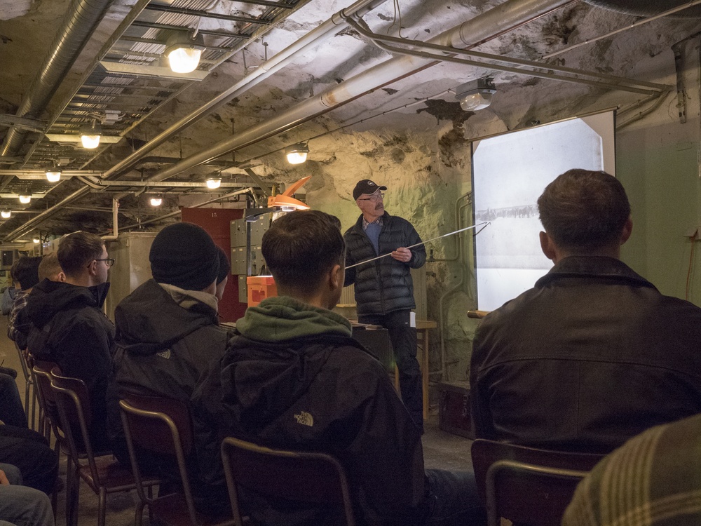 U.S. Marines visit Swedish Fortress