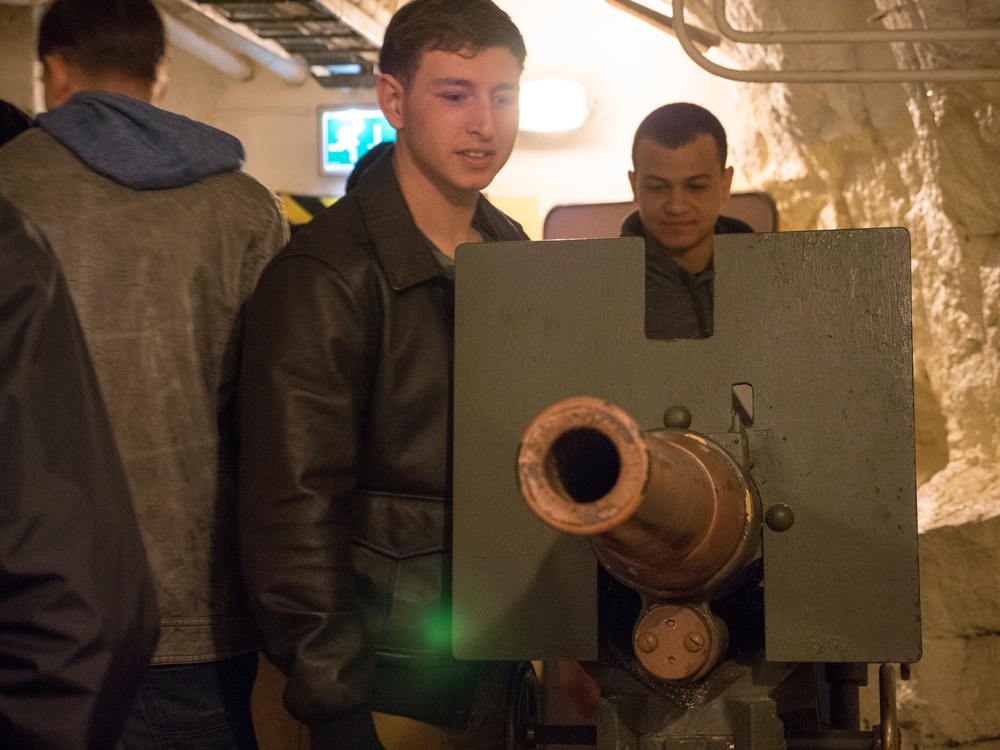 U.S. Marines visit Swedish Fortress