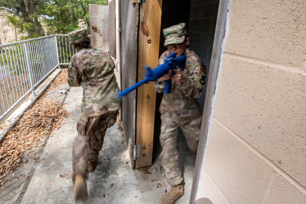 IQT molds BDG Airmen