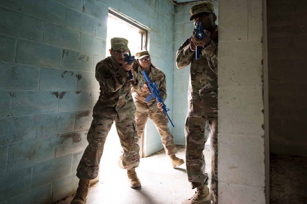 IQT molds BDG Airmen