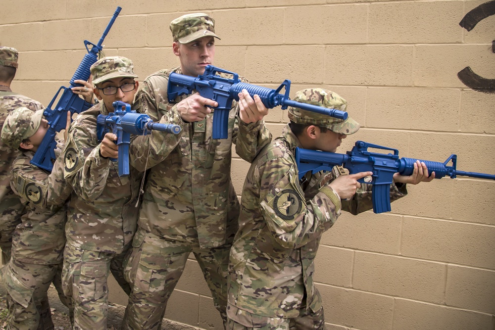 IQT molds BDG Airmen