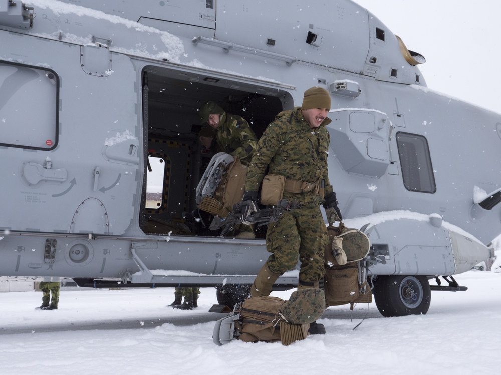 Marines conduct Air Assault training in Exercise Winter Sun 18