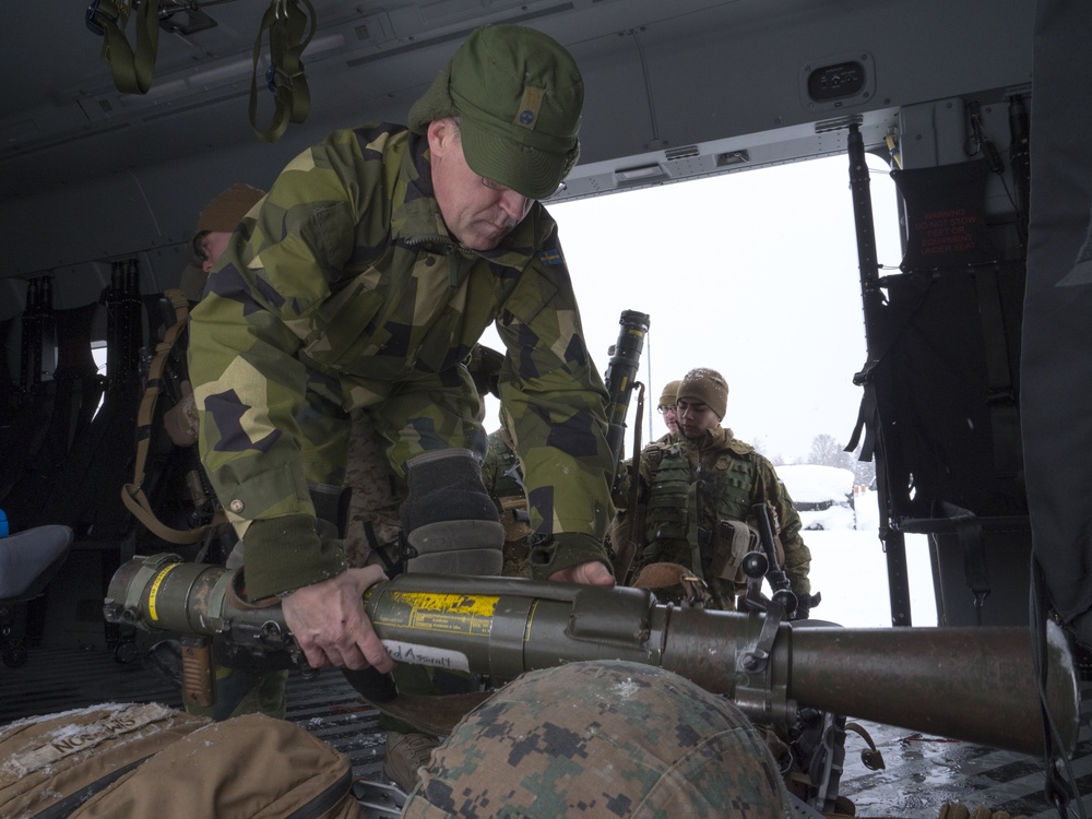 Marines conduct Air Assault training in Exercise Winter Sun 18