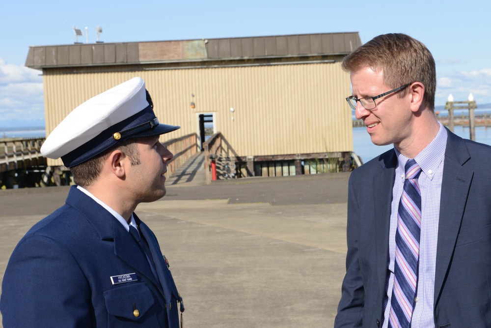 Coast Guard Medal presented to Petty Officer 1st Class Jacob Hylkema