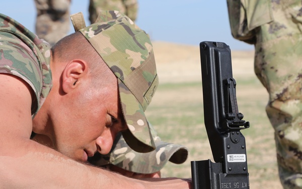 Iraqi machine gun training