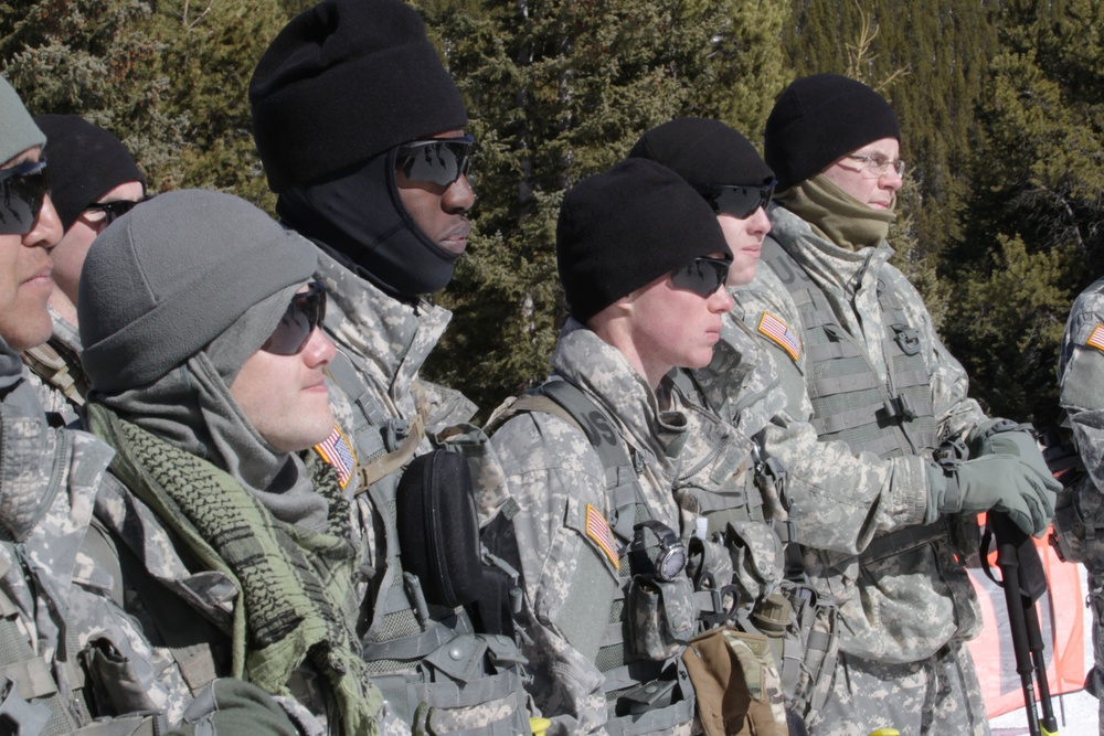 COARNG Soldiers hit slopes during 43rd annual Ski-In Daze