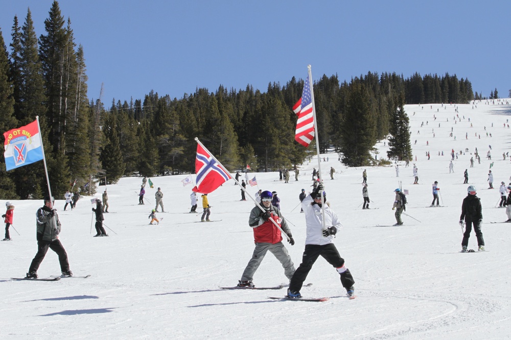 COARNG Soldiers hit slopes during 43rd annual Ski-In Daze