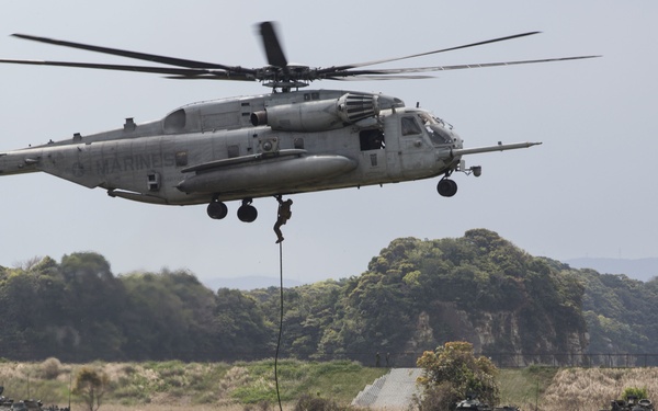 Commander MARFORPAC attends Japan's newest amphib unit inauguration