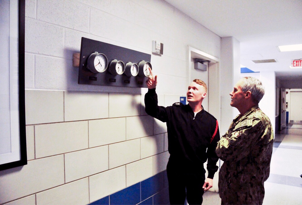 Vice Adm. Sawyer Visits Recruit Training Command
