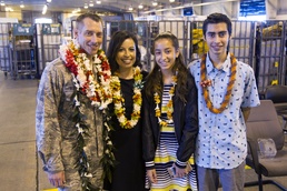 Hawaii ‘Port Dawgs’ welcome new commander