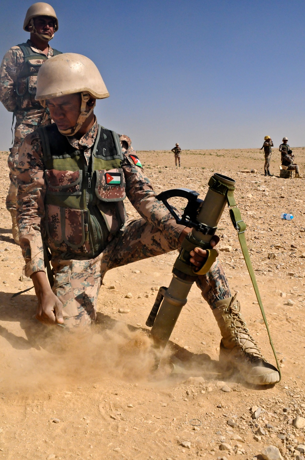 U.S., Jordanian mortar men train togeher