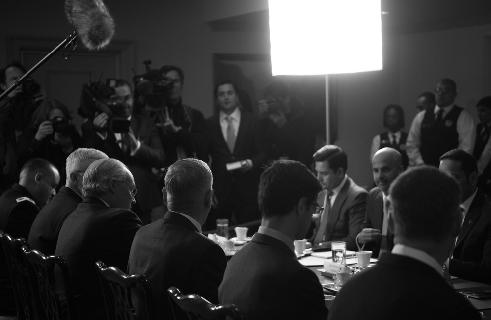 SD meets with Qatari Emir